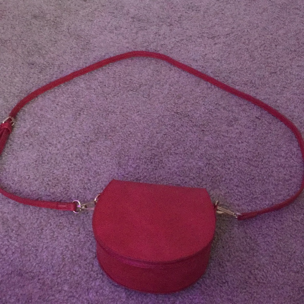 Simple red crossbody bag